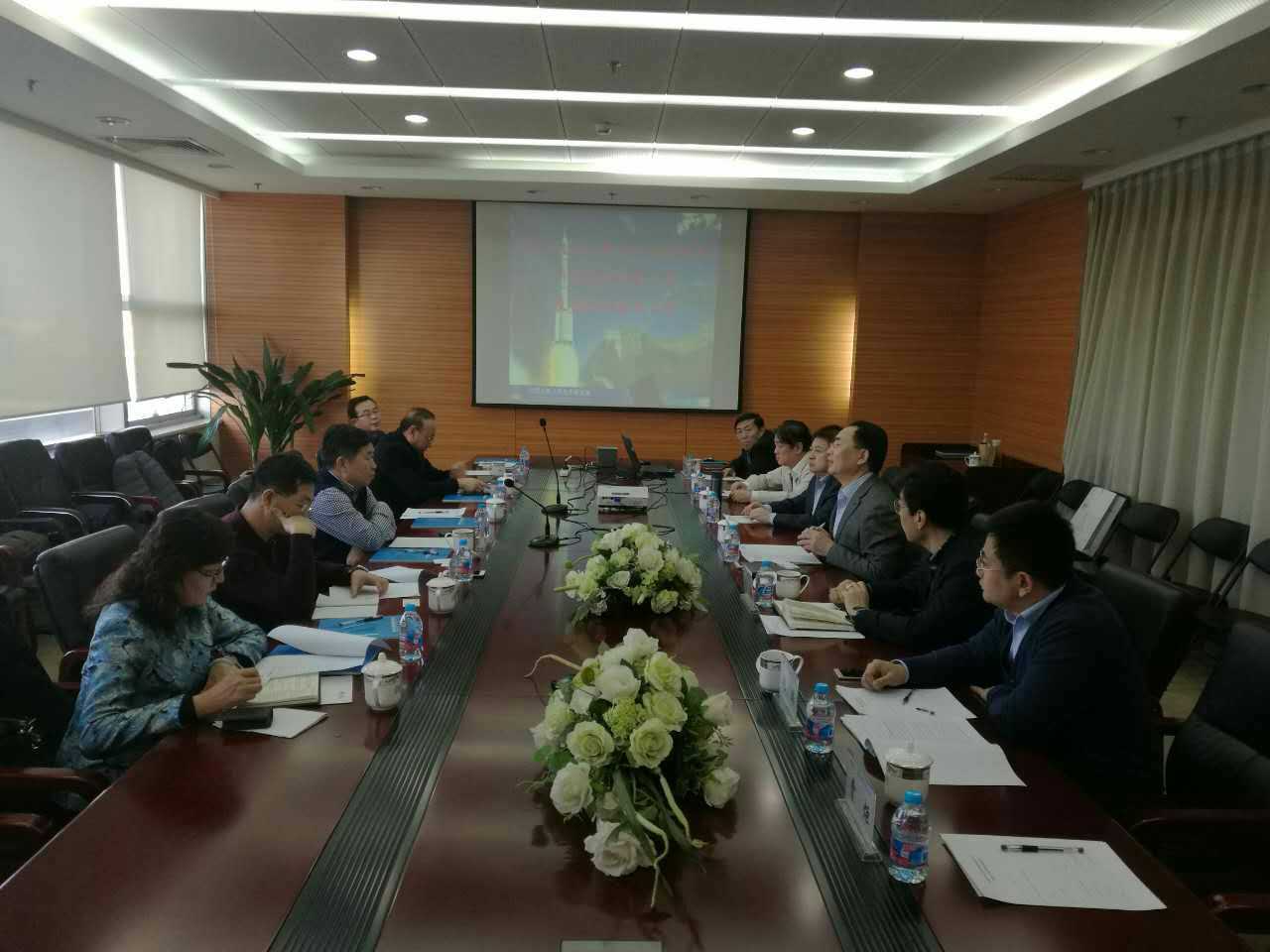 1520228239110532.jpg 857456801339328318.jpg